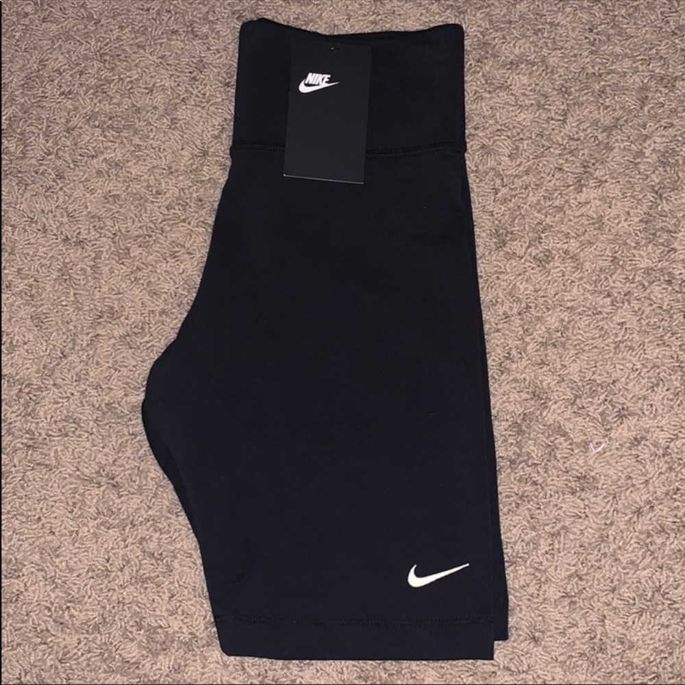 Nike reflective biker shorts ( NEW! )